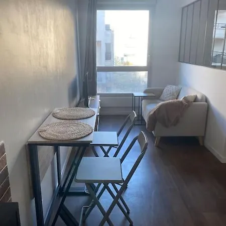 Appartement Cosy & Moderne Metro 11 Paris A 10min *