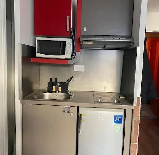 Cosy & Moderne Metro 11 Paris A 10min Appartement